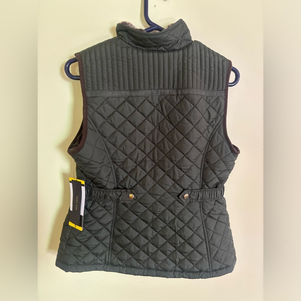 Fur vest